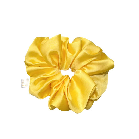 Made from silky satin. The scrunchie that brings vacation vibes to your every day 